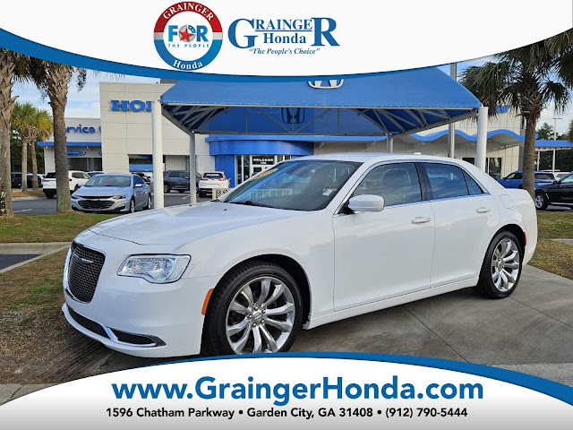 2019 Chrysler 300 Touring