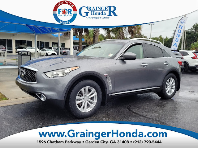2017 INFINITI QX70 