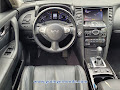 2017 INFINITI QX70