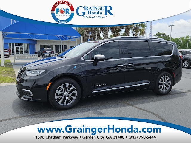 2024 Chrysler Pacifica Hybrid Pinnacle