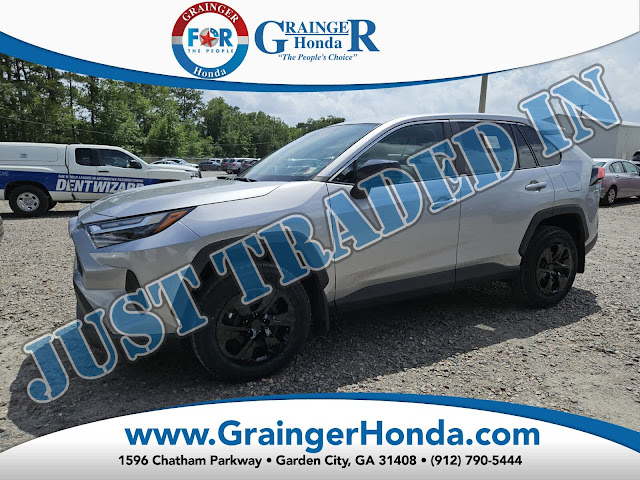 2024 Toyota RAV4 LE