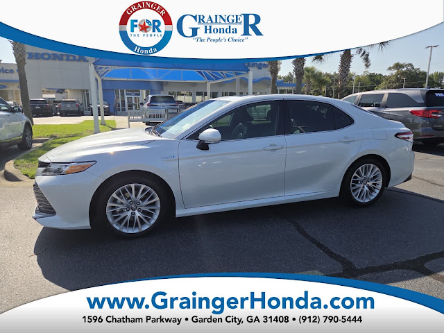 2019 Toyota Camry Hybrid XLE