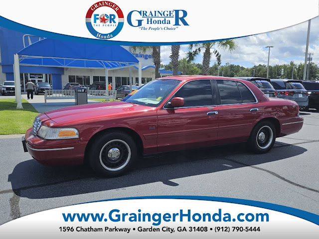 2000 Ford Crown Victoria 