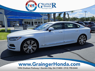2022 Volvo S90